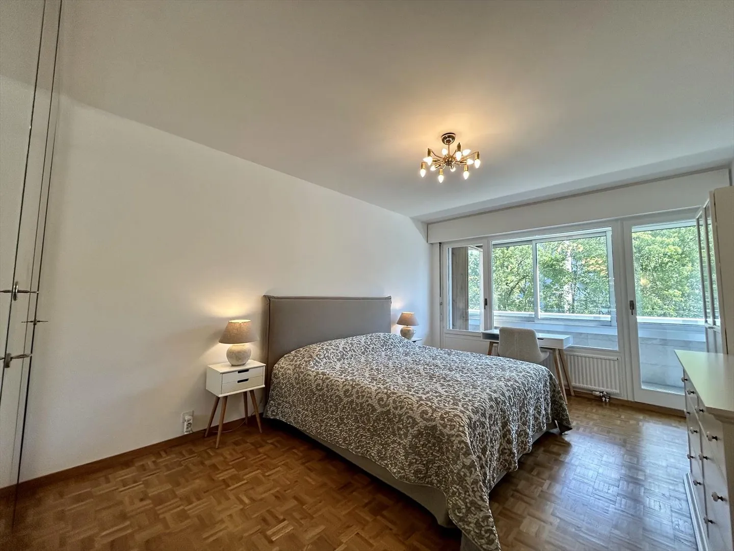 Bellissimo appartamento arredato in una residenza di alto livello con piscine - Foto 6 di 10