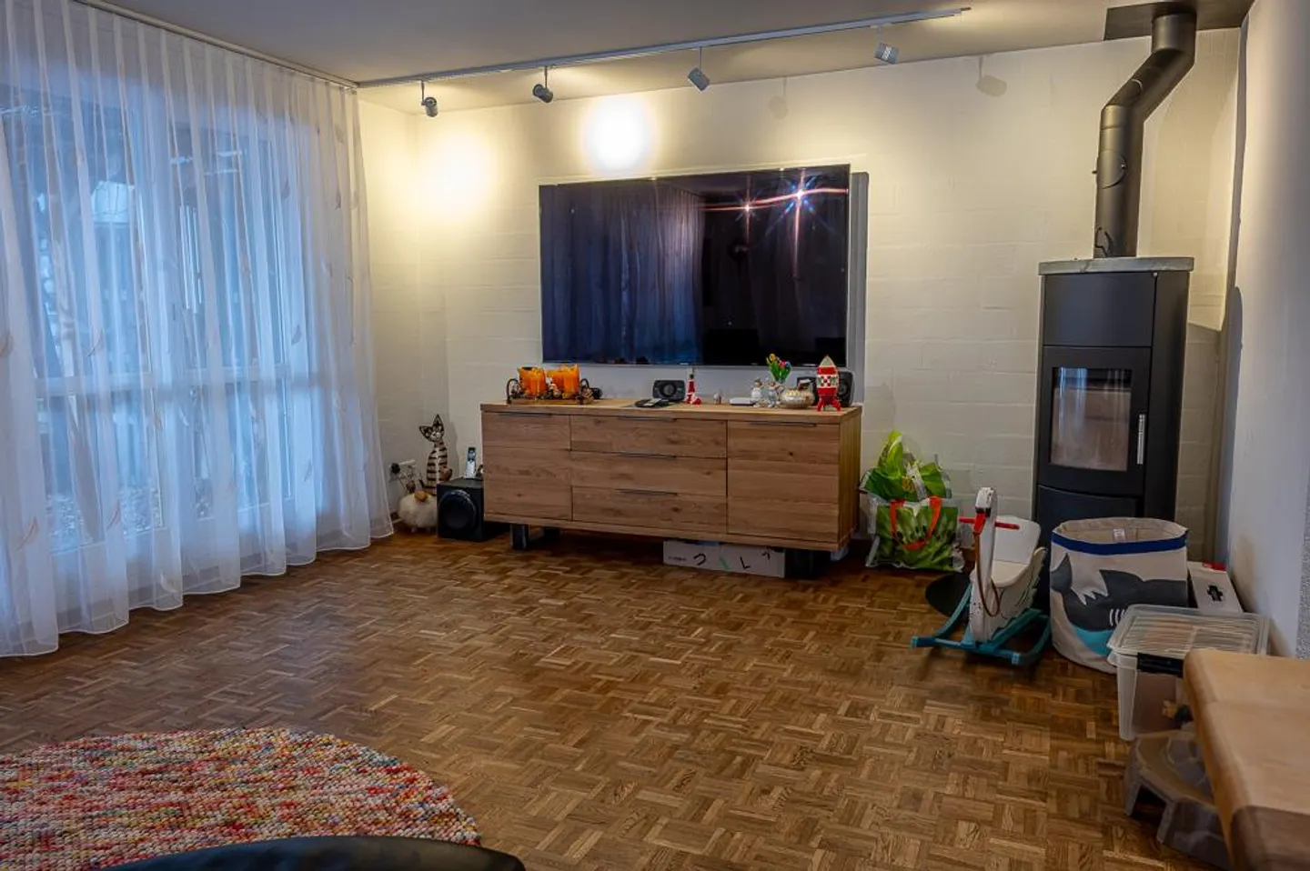 Gepflegte Zweifamilienhaushälfte: ruhig wohnen und gut angebunden sein - Foto 8 von 16