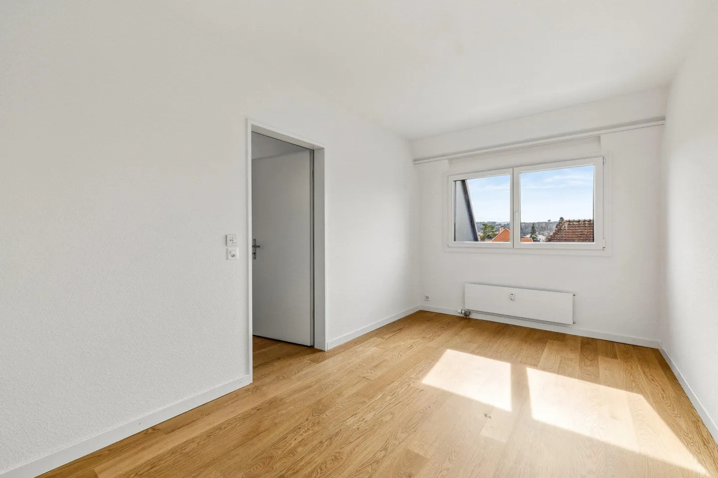 Freshly renovated apartment is looking for you! - Photo 6 of 10