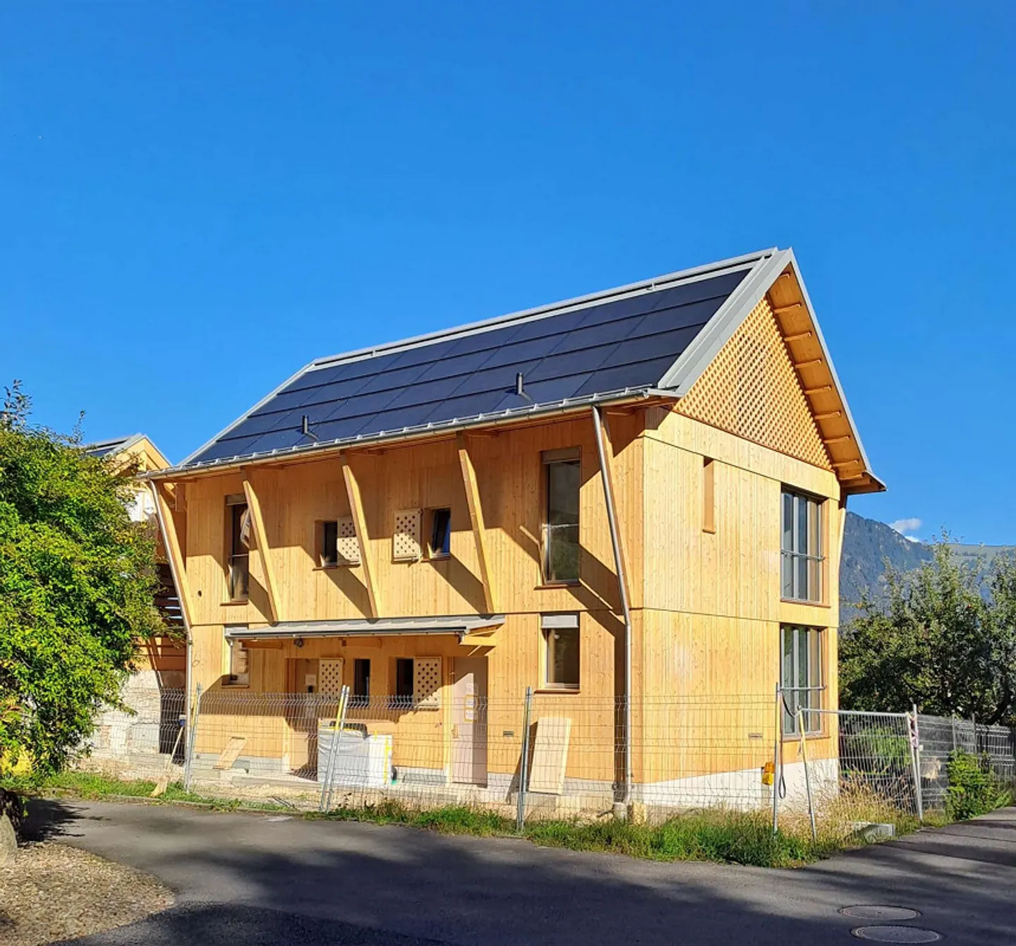 Vivre avec caractère, maison jumelée à louer (première occupation) - Photo 1 sur 29