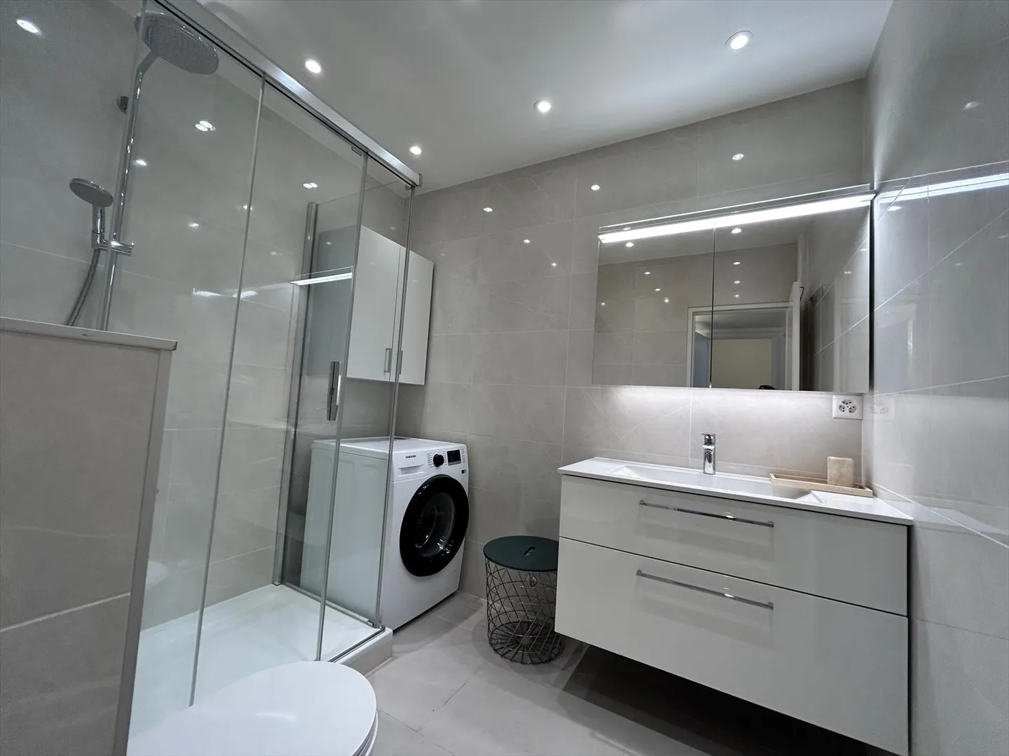 Bellissimo appartamento arredato in una residenza di alto livello con piscine - Foto 7 di 10