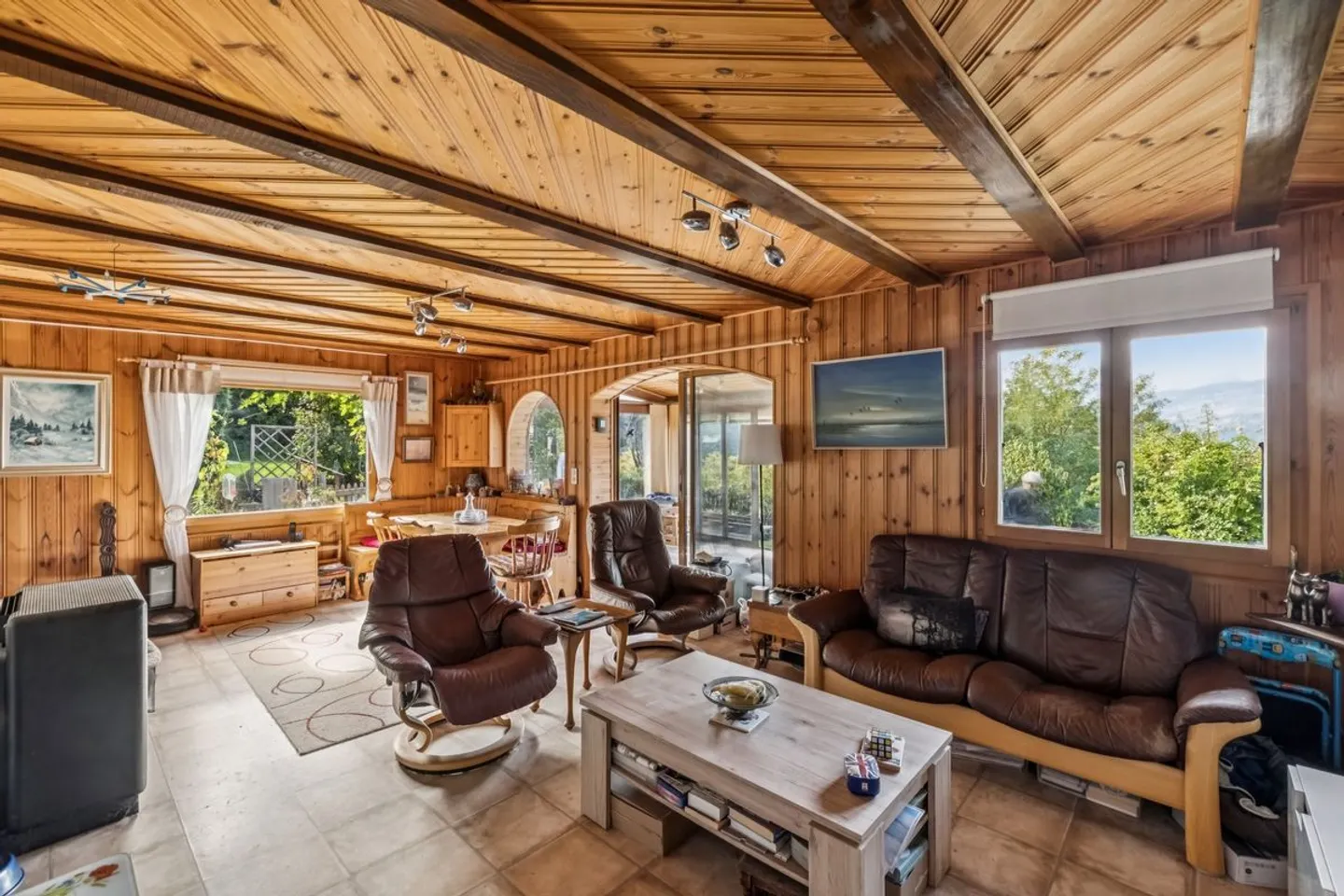 Chalet with a view of the Alps - Secondary residence allowed - Photo 2 of 12