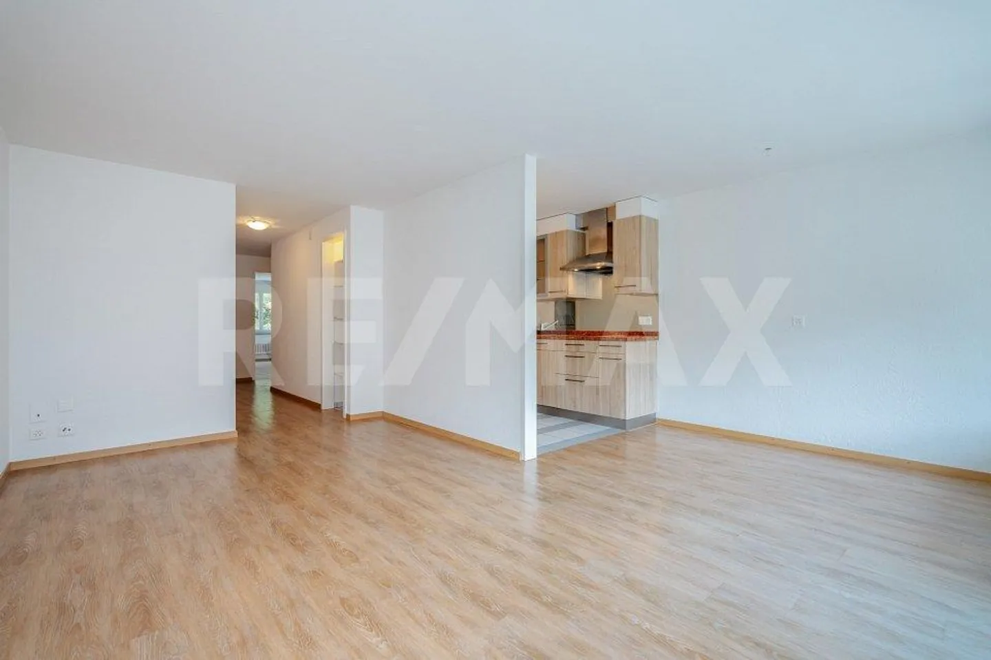 Gepflegte 2.5-Zimmer-Wohnung mit Balkon und Aussenparkplatz (Erstwohnsitz) - Photo 5 of 13