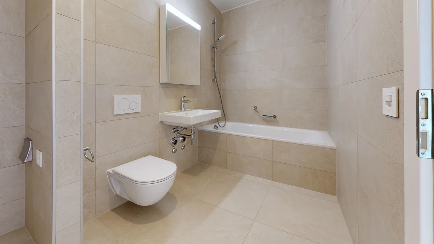 Geräumige 4.5 Zimmer mit Balkon und modernem Komfort! - Photo 8 sur 10