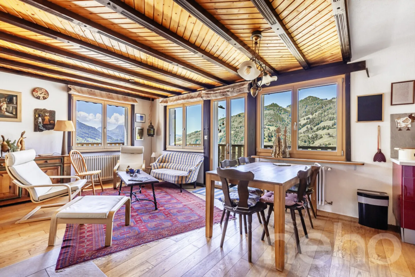 Charming House with Mountain View - Photo 4 of 12