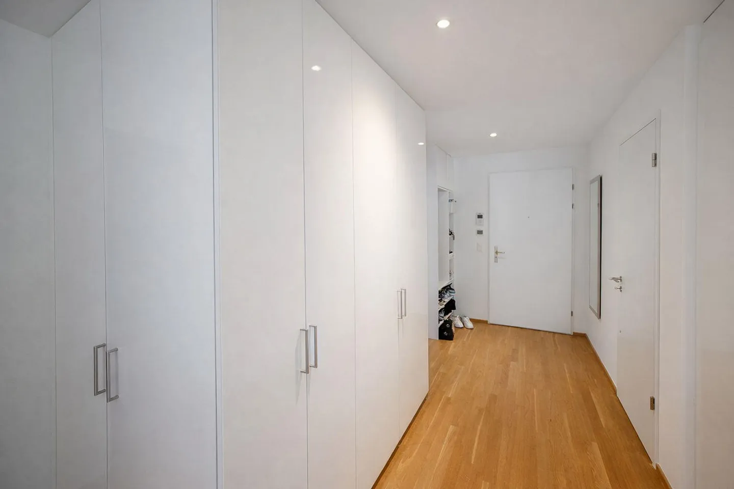 Moderne 4.5-Zimmer-Wohnung in Zürich - Foto 6 von 8