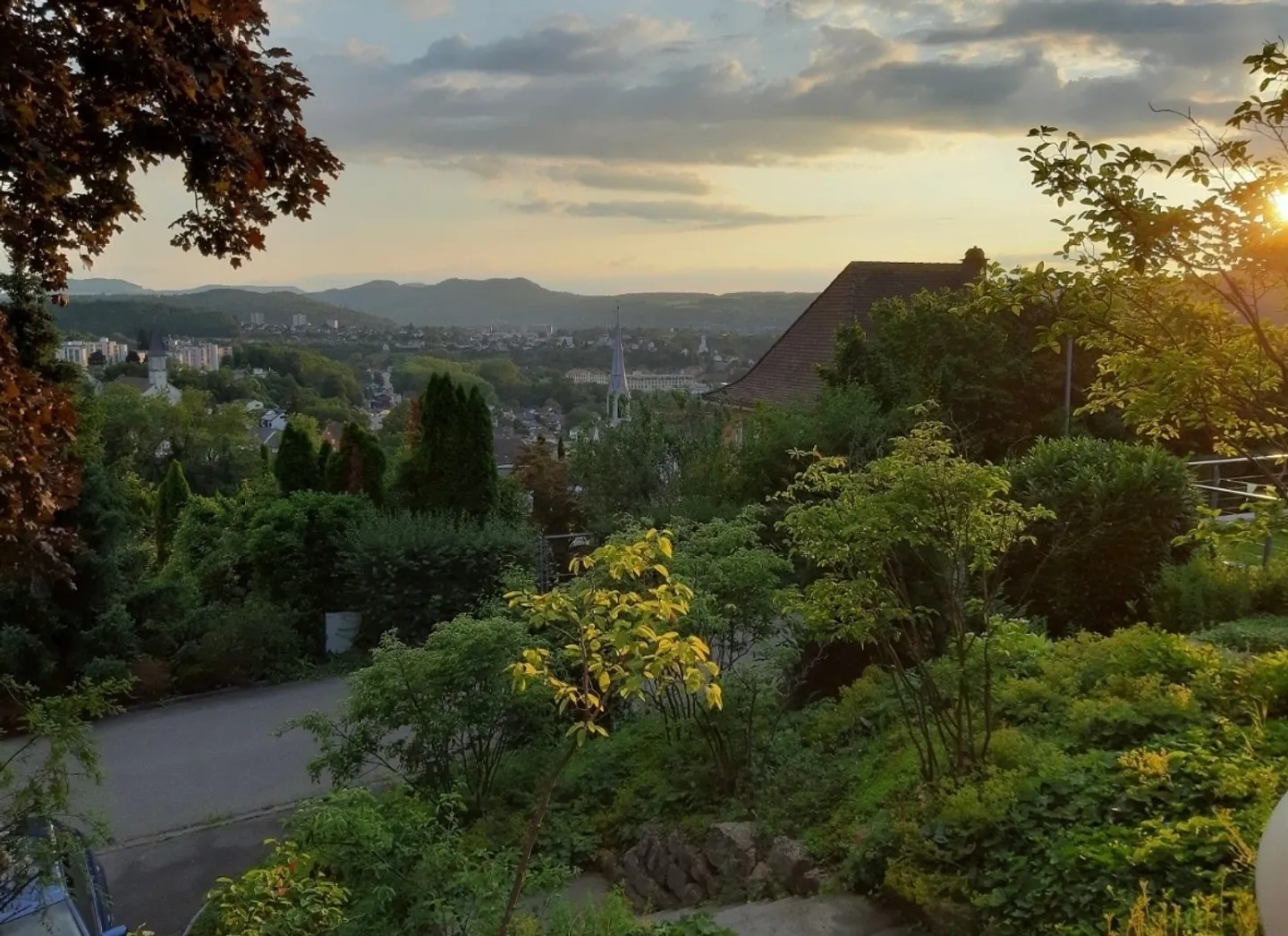 Loftfeeling mit Fernblick  Dein stilvoller Rückzugsort im Grünen mit gutem Anschluss an Zürich - Foto 10 von 11