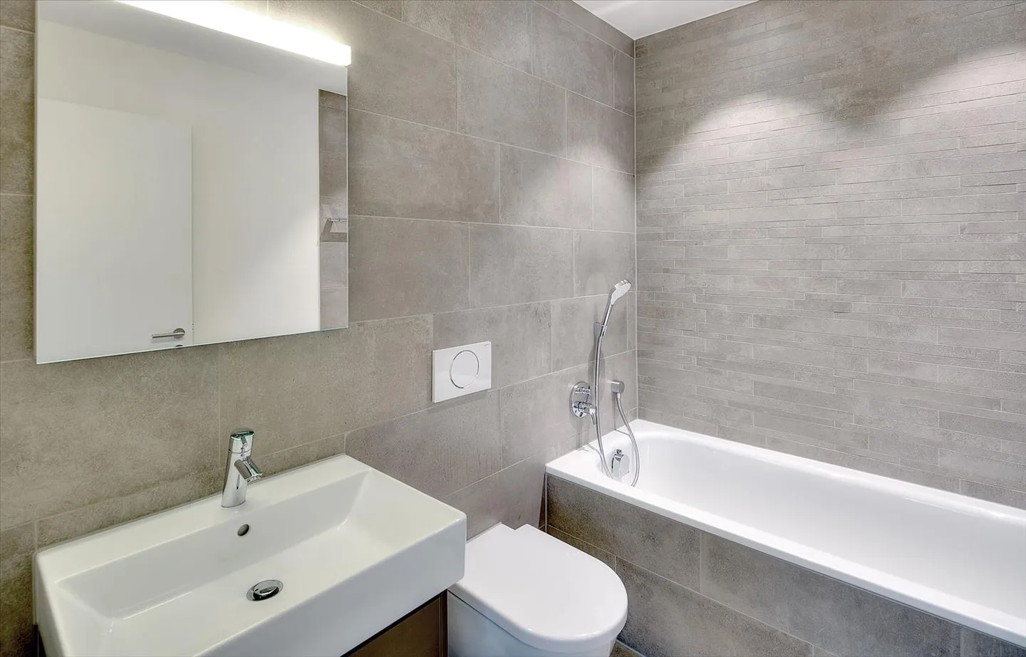 *Rent without Deposit* - Where Dreams Come True. - Photo 4 of 9