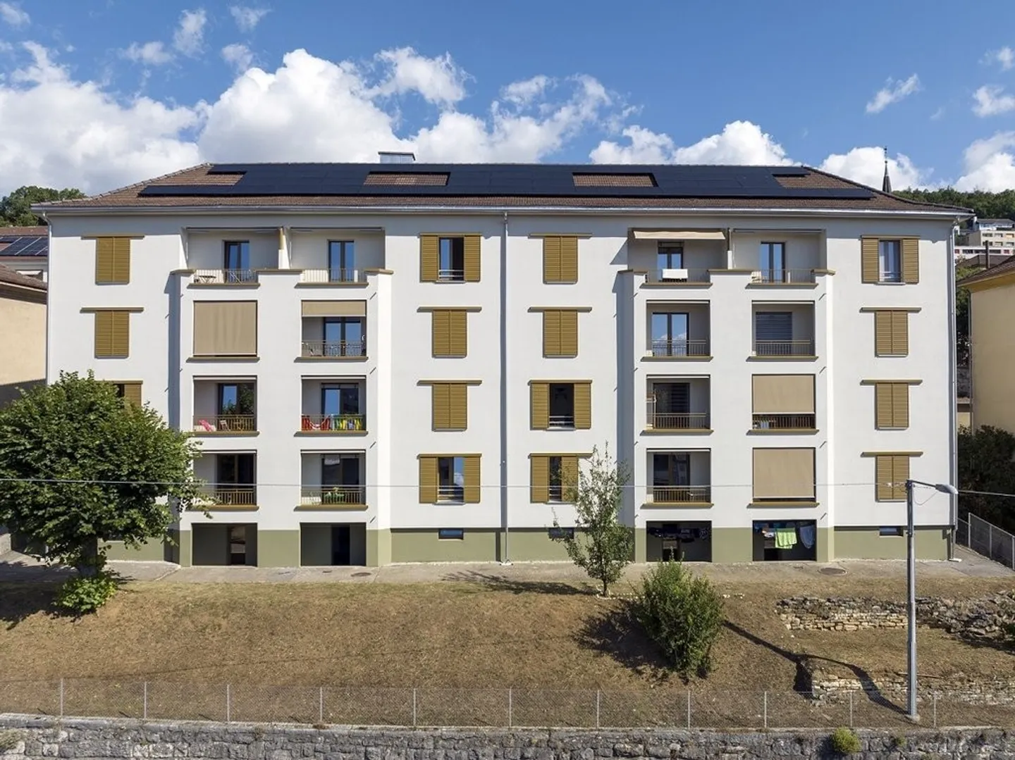 3-room fully renovated - Photo 1 of 9