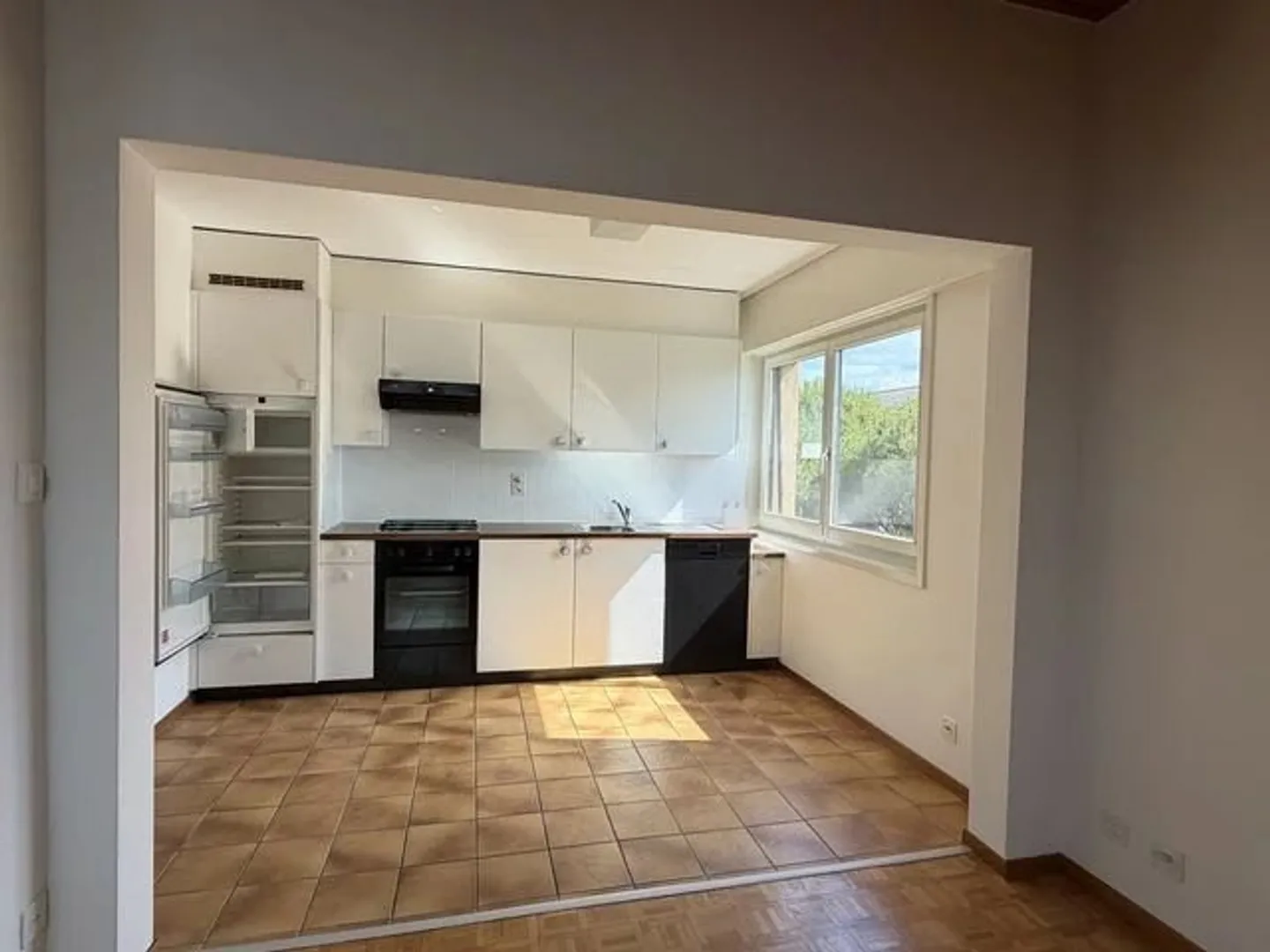 Charmant Appartement 2.5 pièces - Photo 3 sur 8