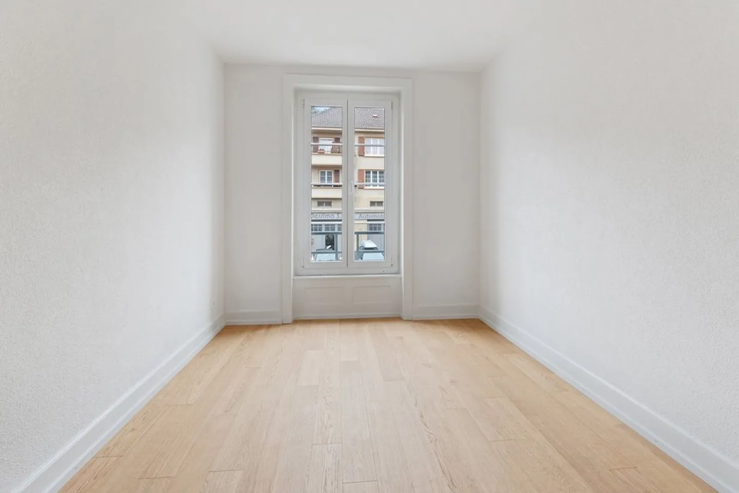 3-room fully renovated - Photo 6 of 9