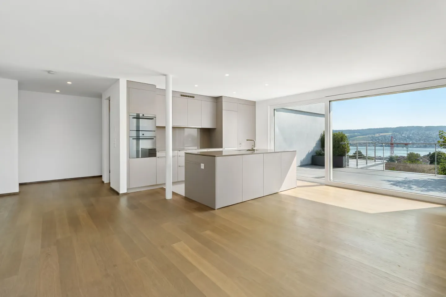 Appartamento duplex con terrazza di 4,5 stanze con vista da sogno - Foto 2 di 10