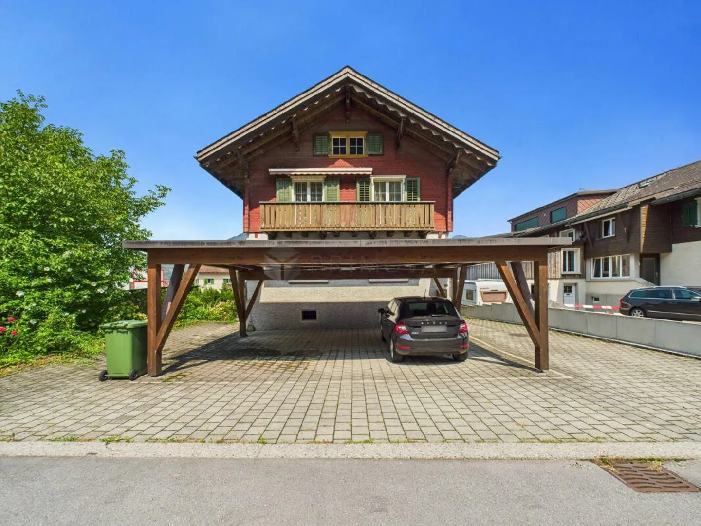 Due piccioni con una fava: terreno edificabile e casa unifamiliare con grande... - Foto 2 di 14