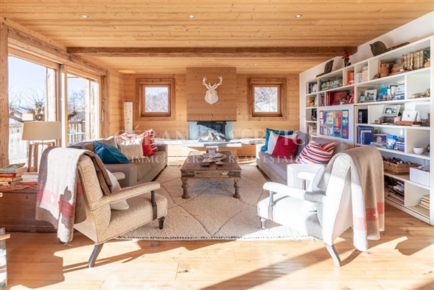 Charmantes 10 Zimmer Chalet - Foto 3 von 20