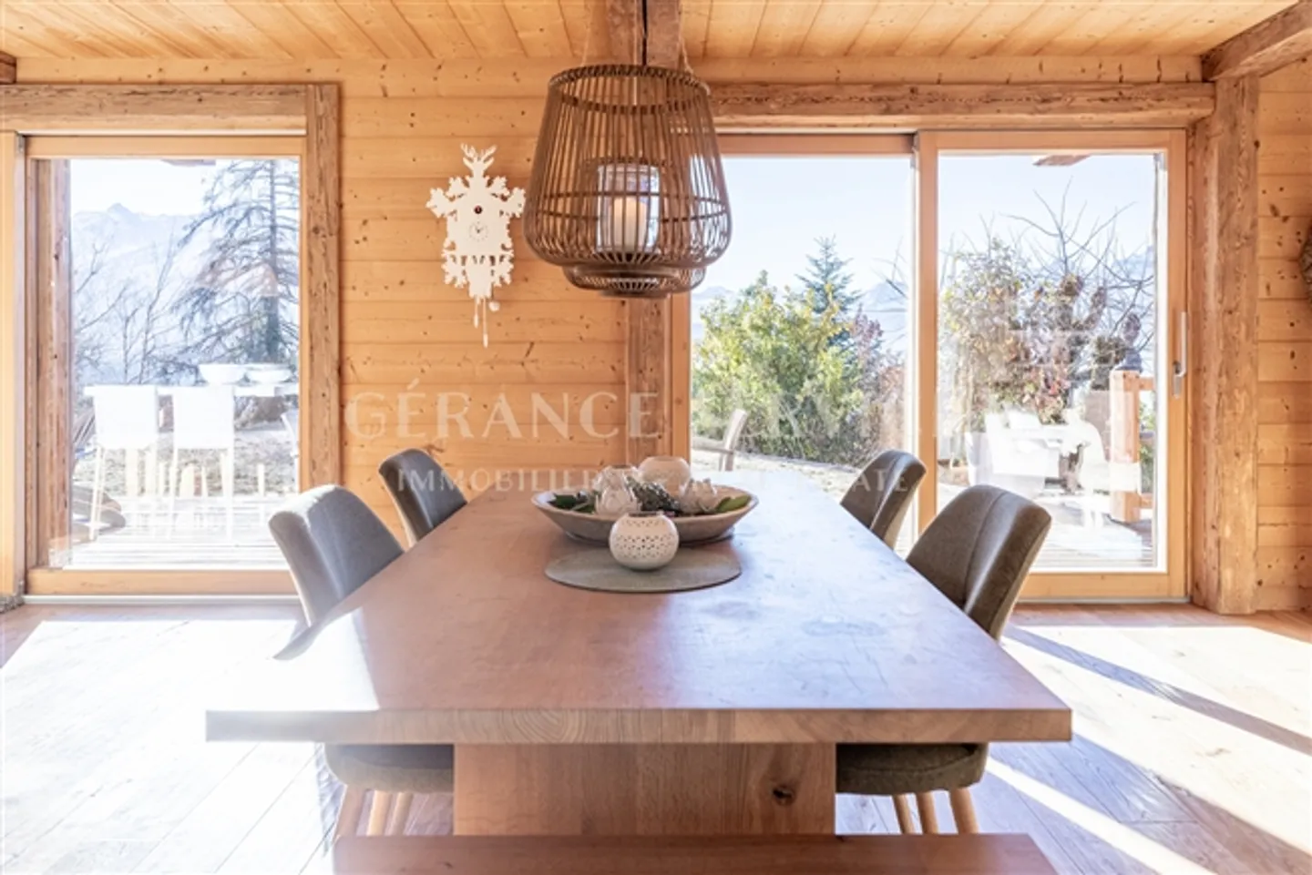 Charmantes 10 Zimmer Chalet - Foto 17 von 20