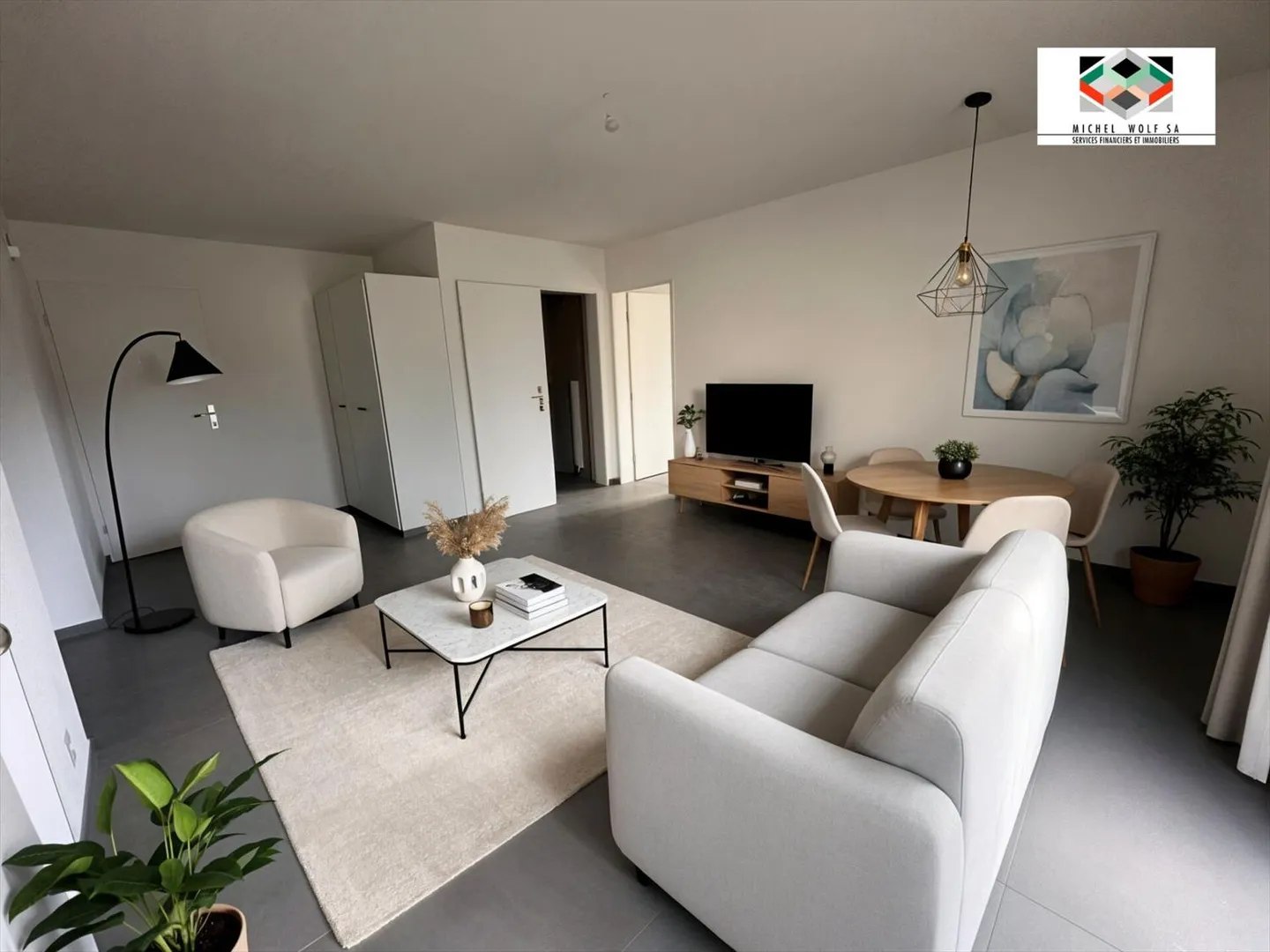 Bel appartement de 3 pièces à Marin-Epagnier, entièrement rénové - Photo 2 sur 7