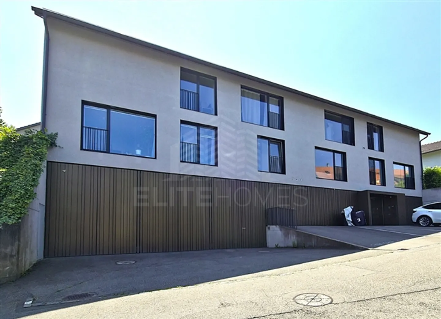 Espace de bureau ou de stockage pratique - Photo 4 sur 4