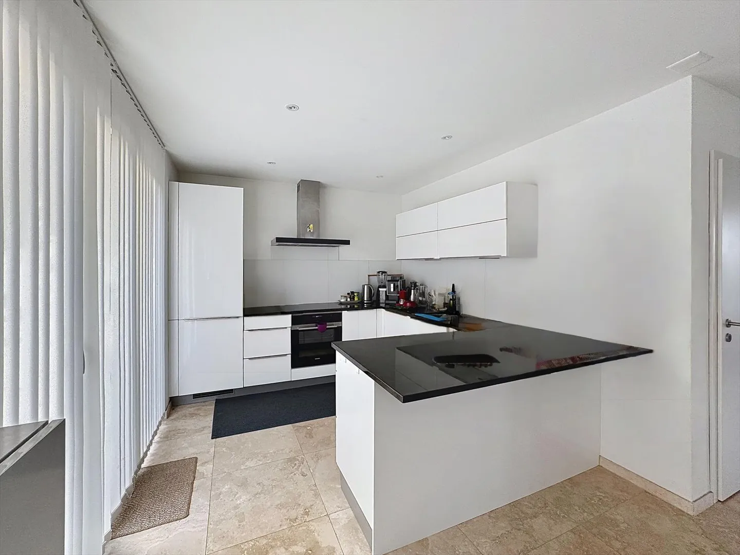 Villa 5.5 Zimmer - Foto 3 von 9