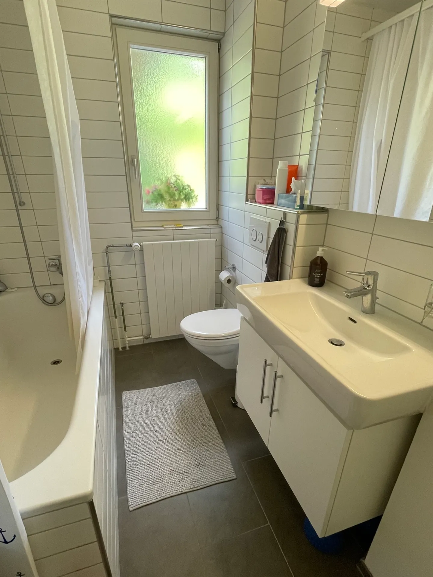 Appartement Charmant avec Jardin - Photo 6 sur 8