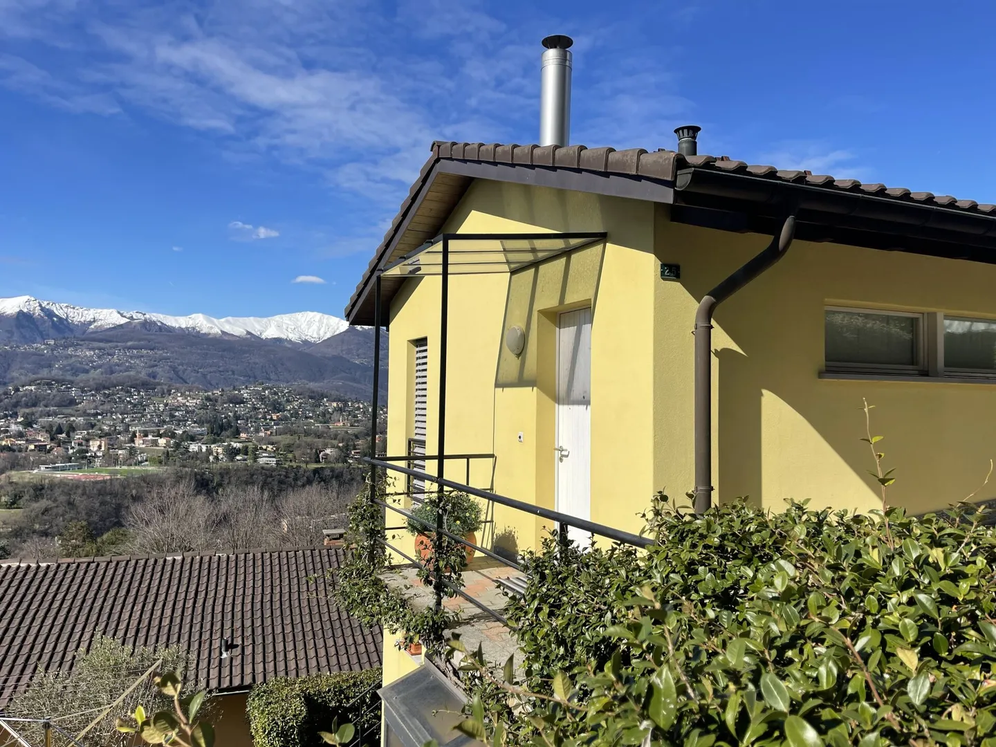 Single-family house with open view - Photo 9 of 9