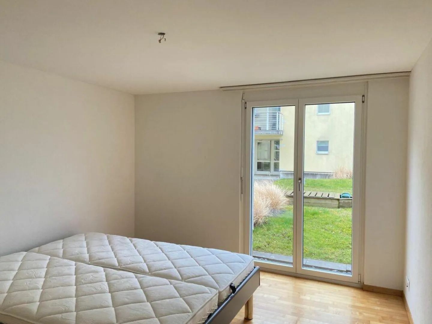 Erdgeschosswohnung mit Seeblick - Exklusive Lage zwischen See und S... - Foto 8 von 13