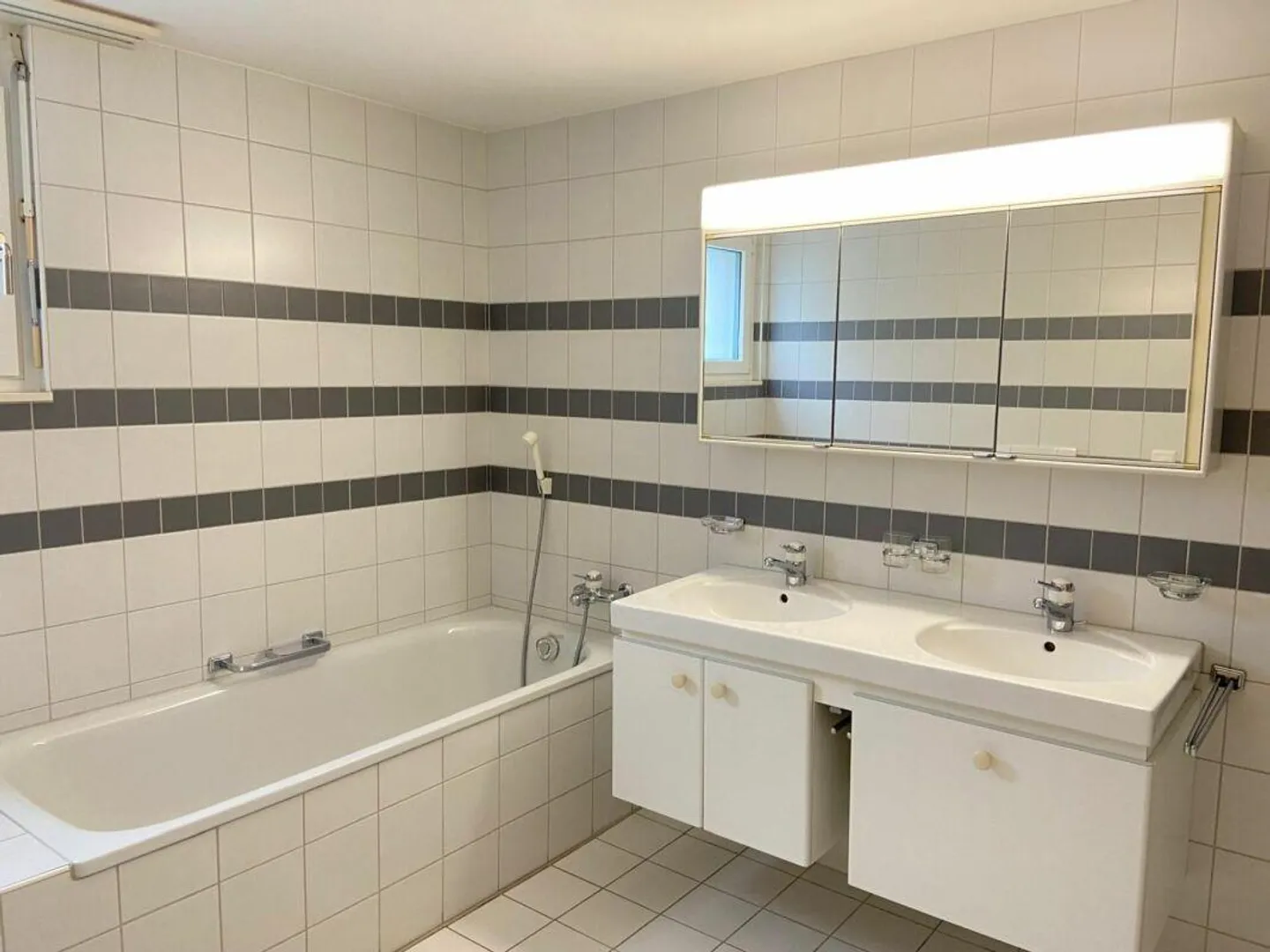 Erdgeschosswohnung mit Seeblick - Exklusive Lage zwischen See und S... - Foto 9 von 13