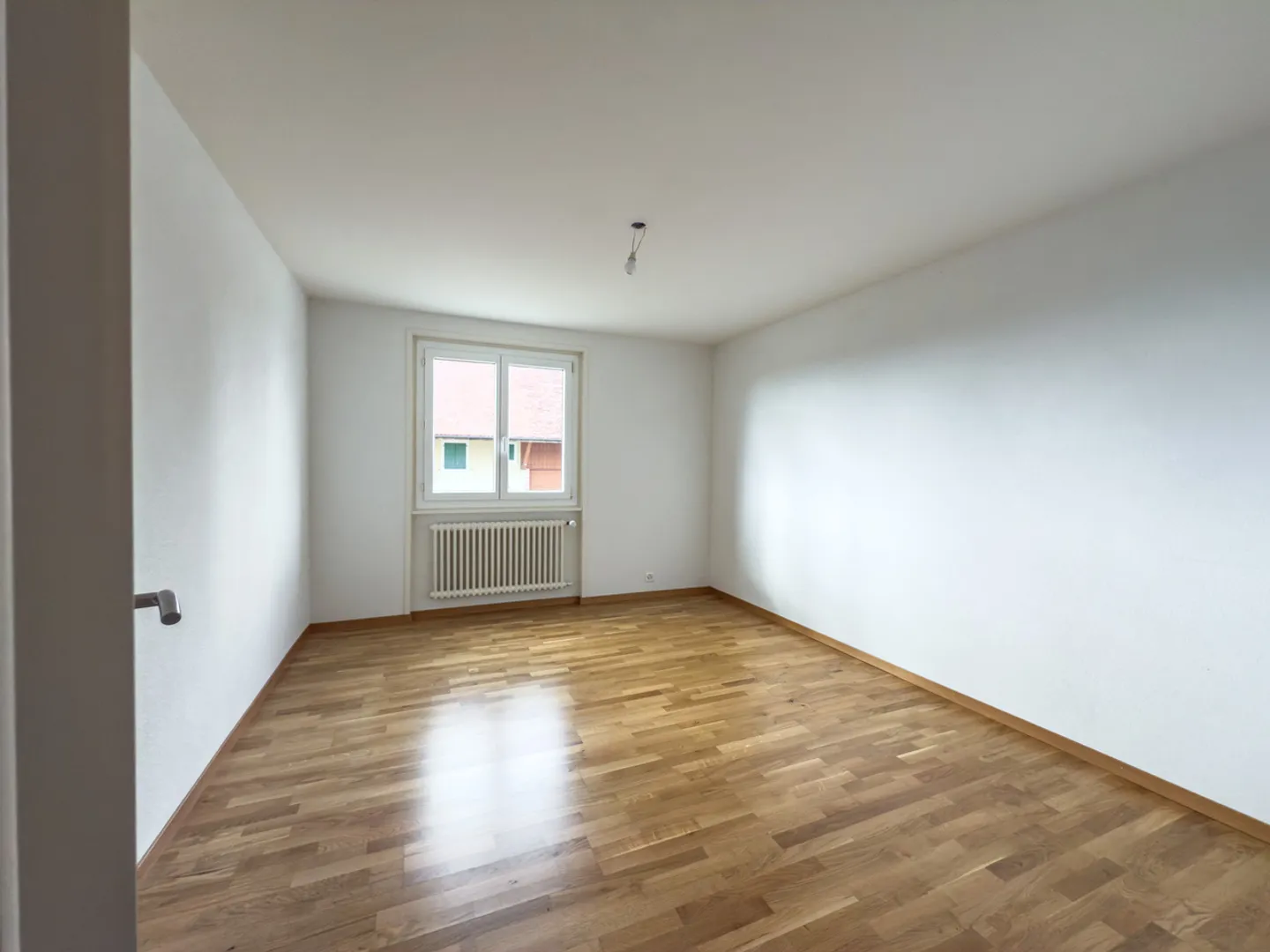 Vollständig renovierte 3,5-Zimmer-Wohnung in Villars-Tiercelin - Foto 5 von 13