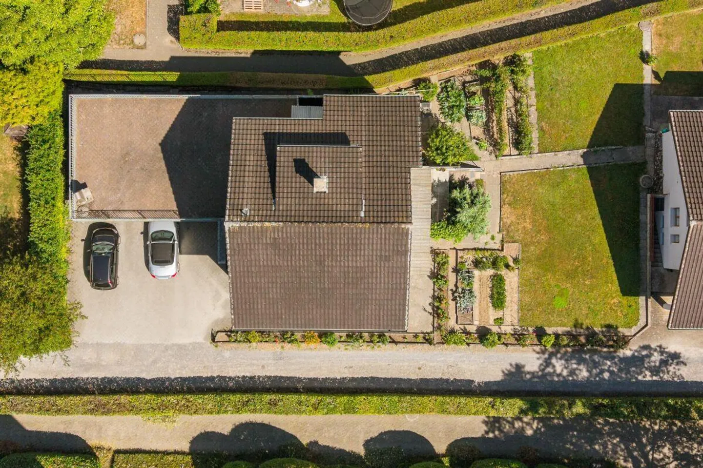 Terreno edificabile con casa plurifamiliare esistente - Foto 5 di 9