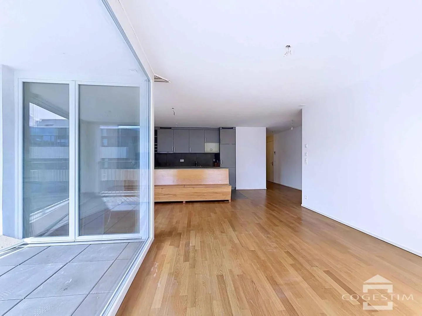 3.5 Room Apartment - Photo 4 of 11