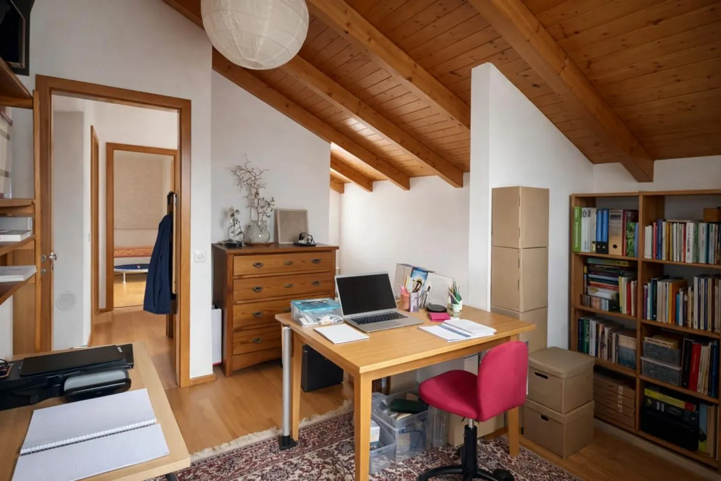 Maison unifamiliale avec rustique, grand jardin et cour privée - Photo 18 sur 25