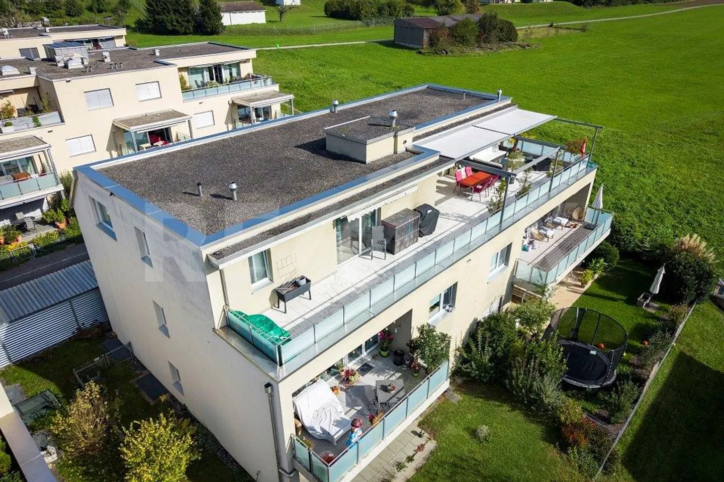 Wohnen mit Genuss  5,5-Zimmer-Attikawohnung und Traumterrasse in Glattfelden - Foto 1 von 13