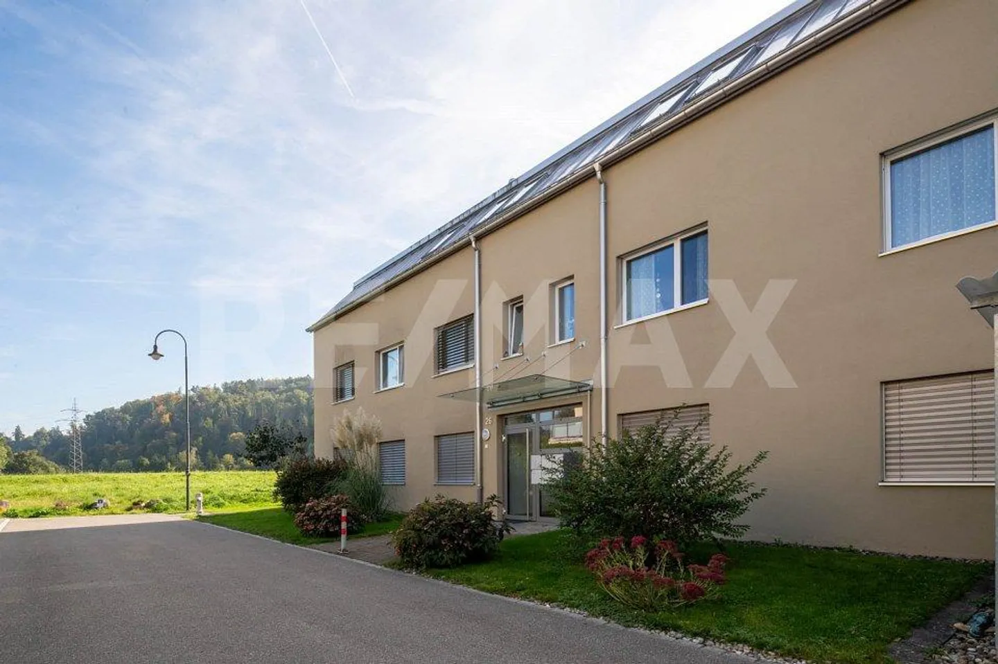 Wohnen mit Genuss  5,5-Zimmer-Attikawohnung und Traumterrasse in Glattfelden - Foto 2 von 13