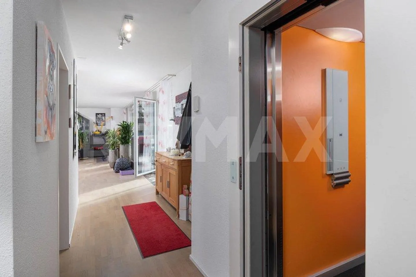 Wohnen mit Genuss  5,5-Zimmer-Attikawohnung und Traumterrasse in Glattfelden - Foto 3 von 13