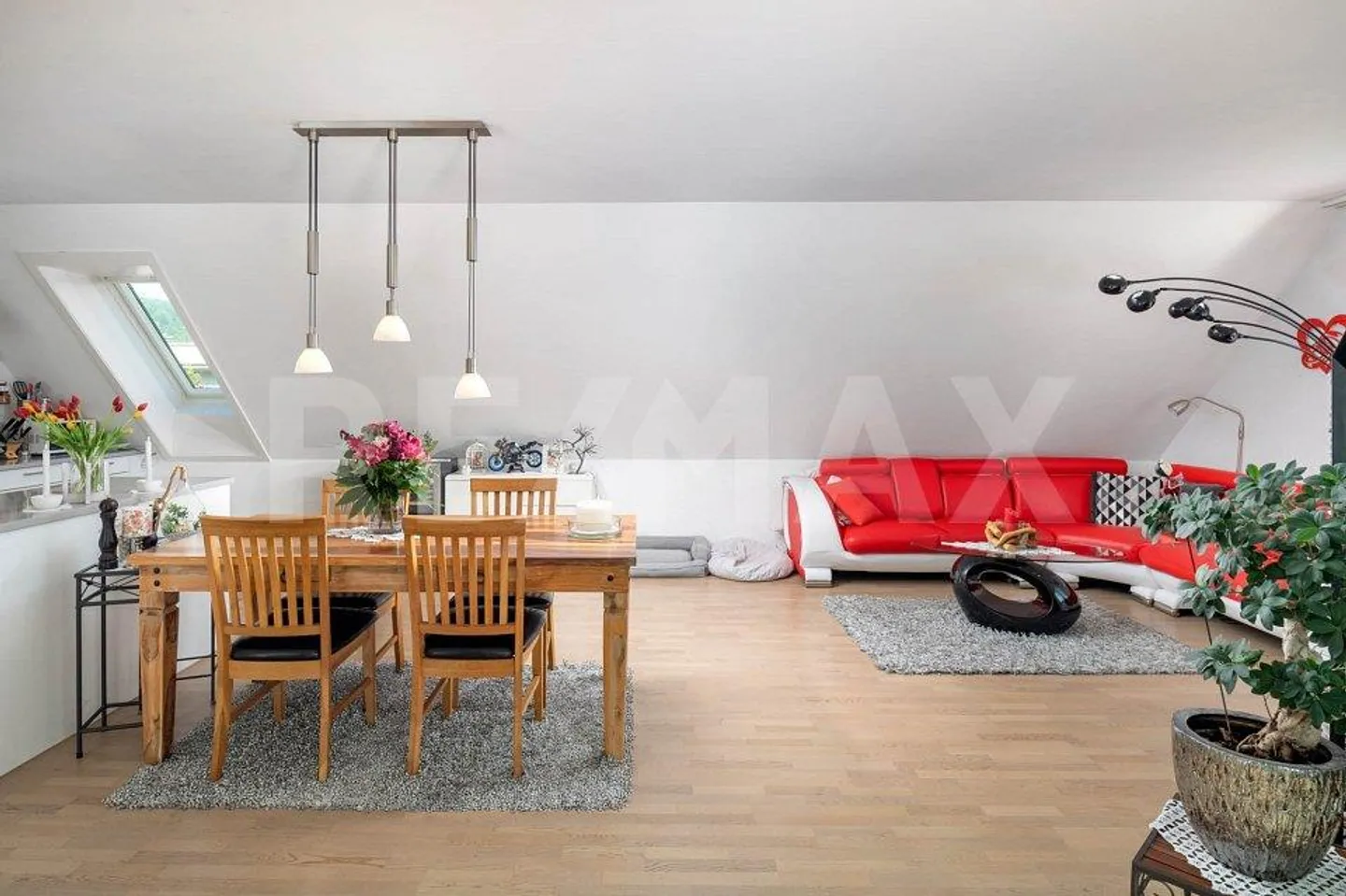 Wohnen mit Genuss  5,5-Zimmer-Attikawohnung und Traumterrasse in Glattfelden - Foto 8 von 13