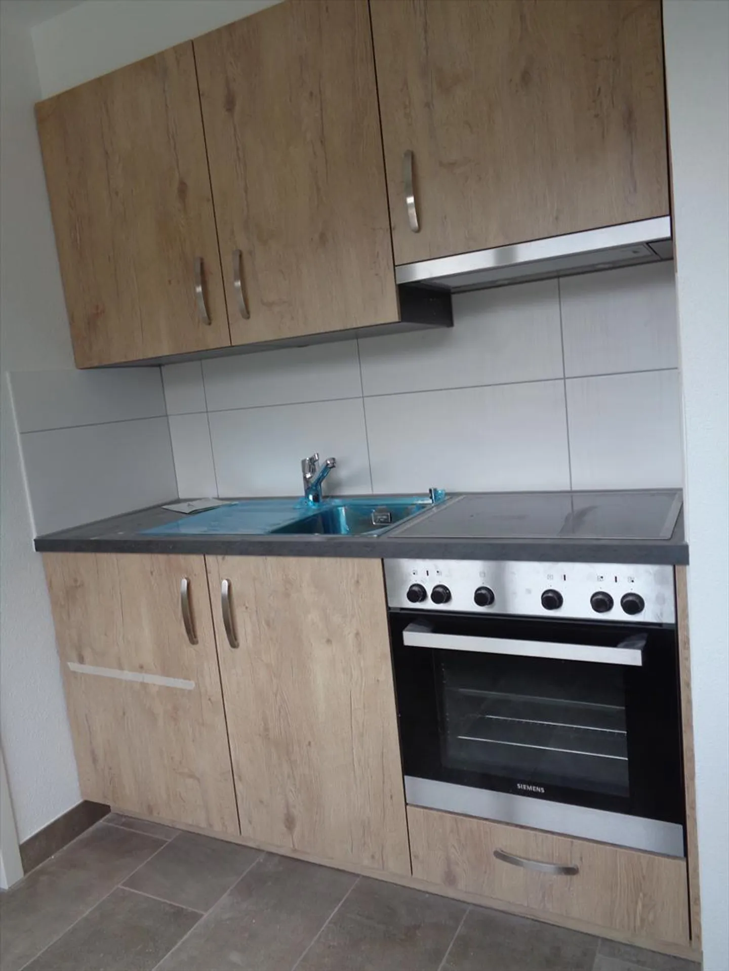 2-room apartment - Photo 1 of 13