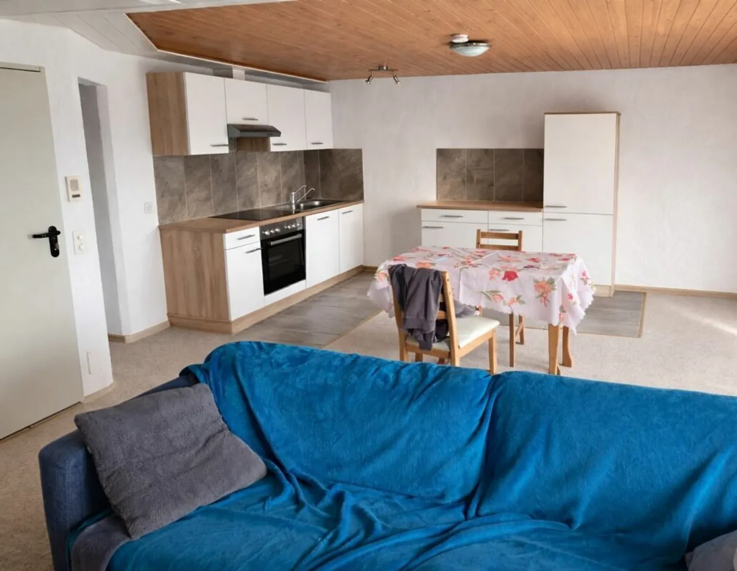 Helles Apartment in ruhiger Lage - Foto 2 von 10