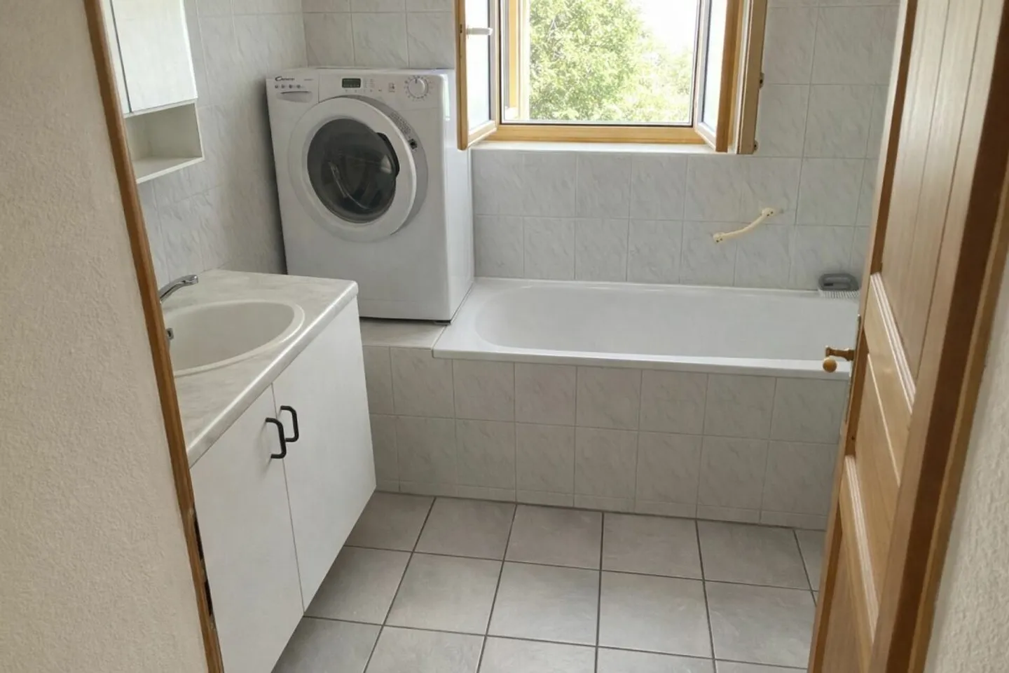 Helles Apartment in ruhiger Lage - Foto 6 von 10