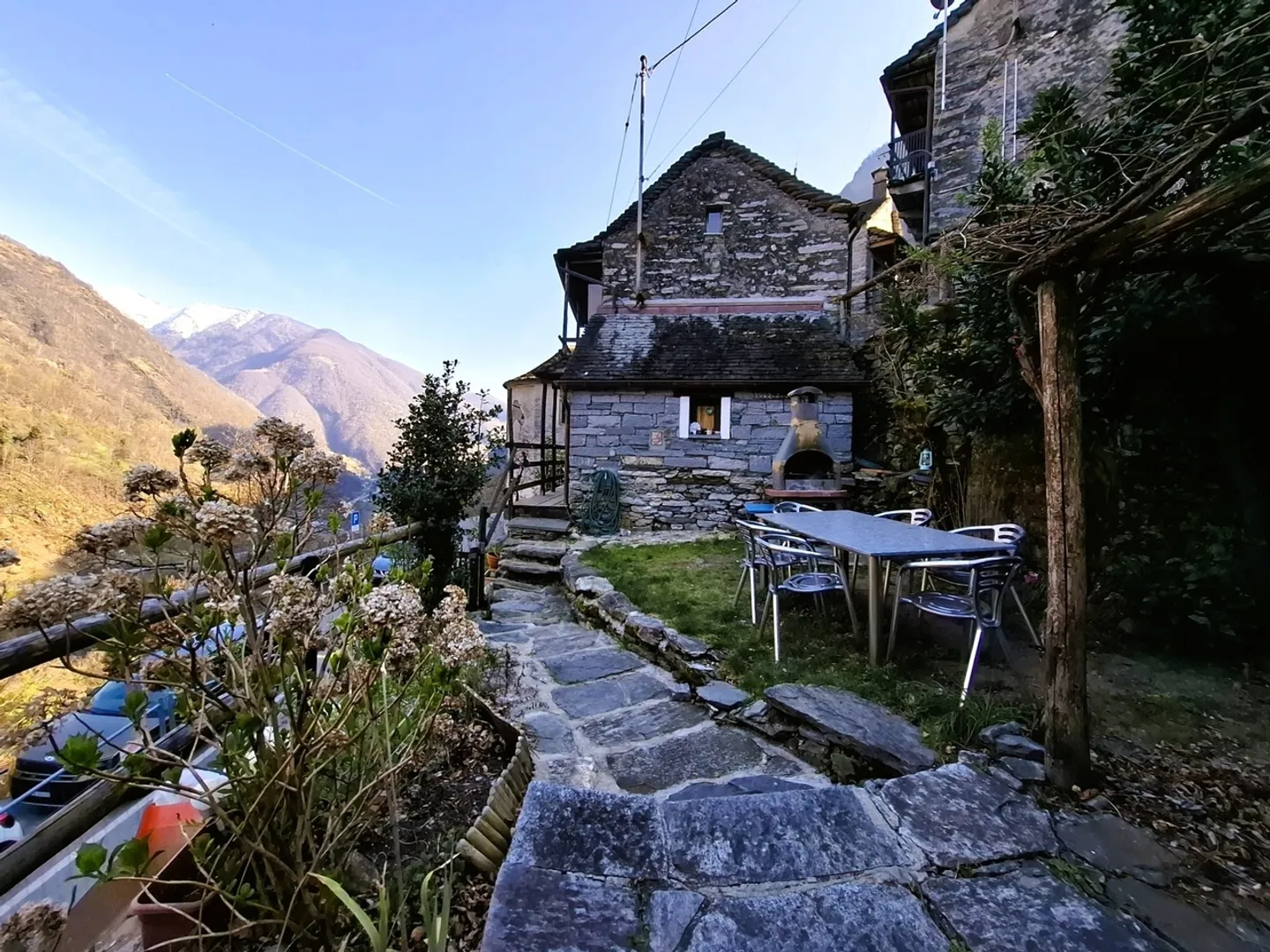 Charming rustic in the picturesque Verzasca region / Corippo, Canton TI - Photo 11 of 13