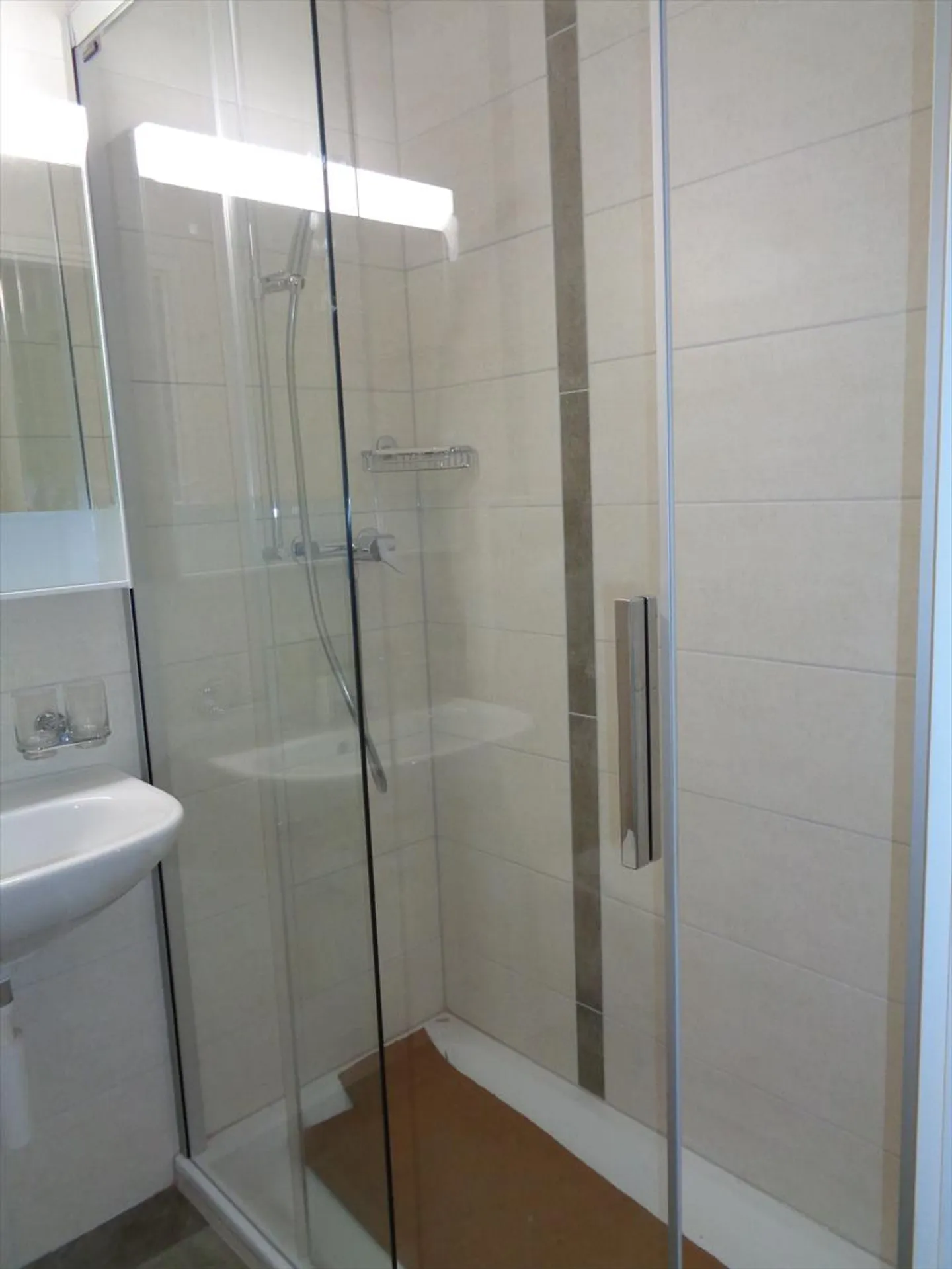 2-room apartment - Photo 8 of 13