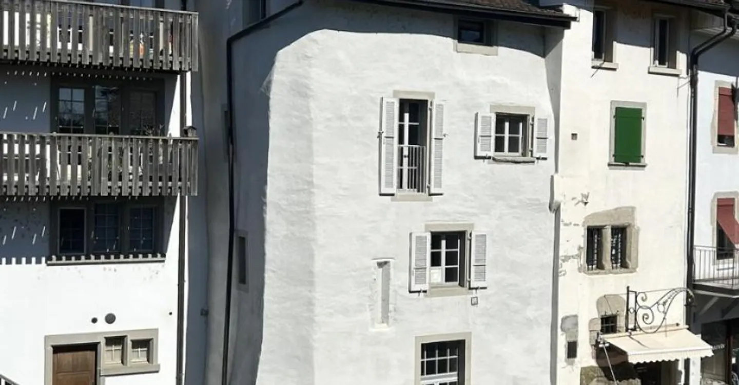 Au coeur d'Estavayer-le-Lac Maison villageoise de 6 pièces A rénover - Foto 3 von 11