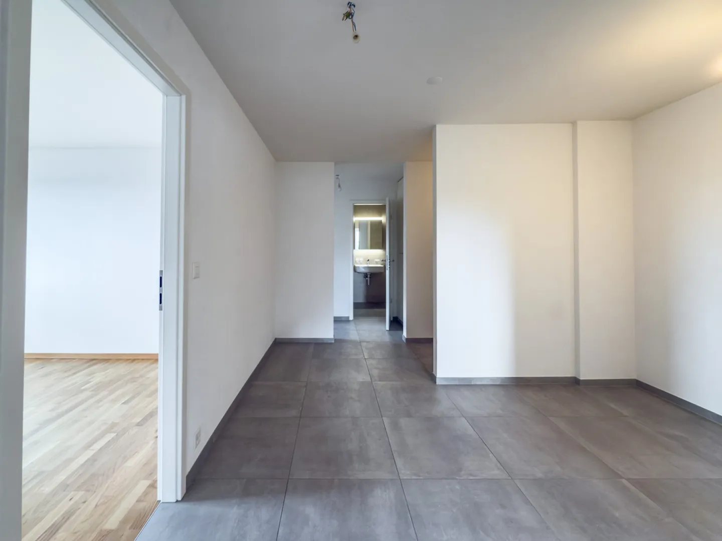 Vollständig renovierte 3,5-Zimmer-Wohnung in Villars-Tiercelin - Foto 10 von 13