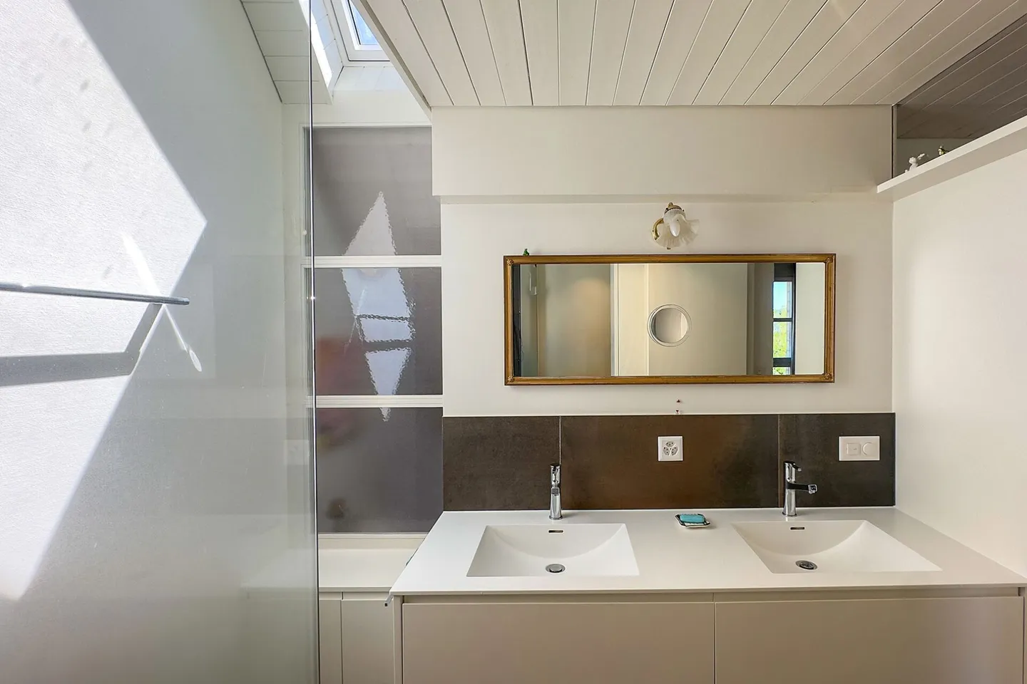 Proprietà di 7½ stanze con appartamento annesso autonomo - tanto spazio per essere felici! - Foto 12 di 18