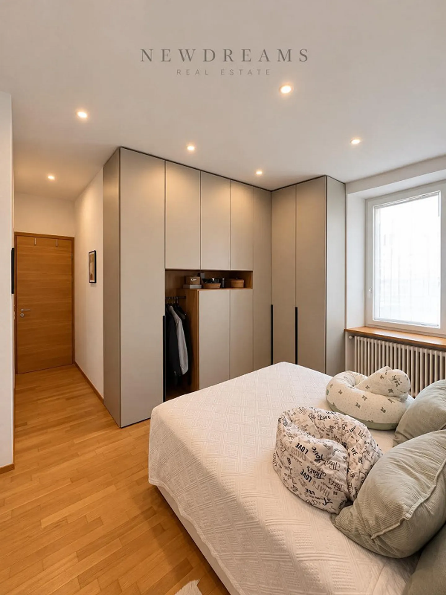Appartamento Elegante in Edificio Storico - Foto 2 di 15