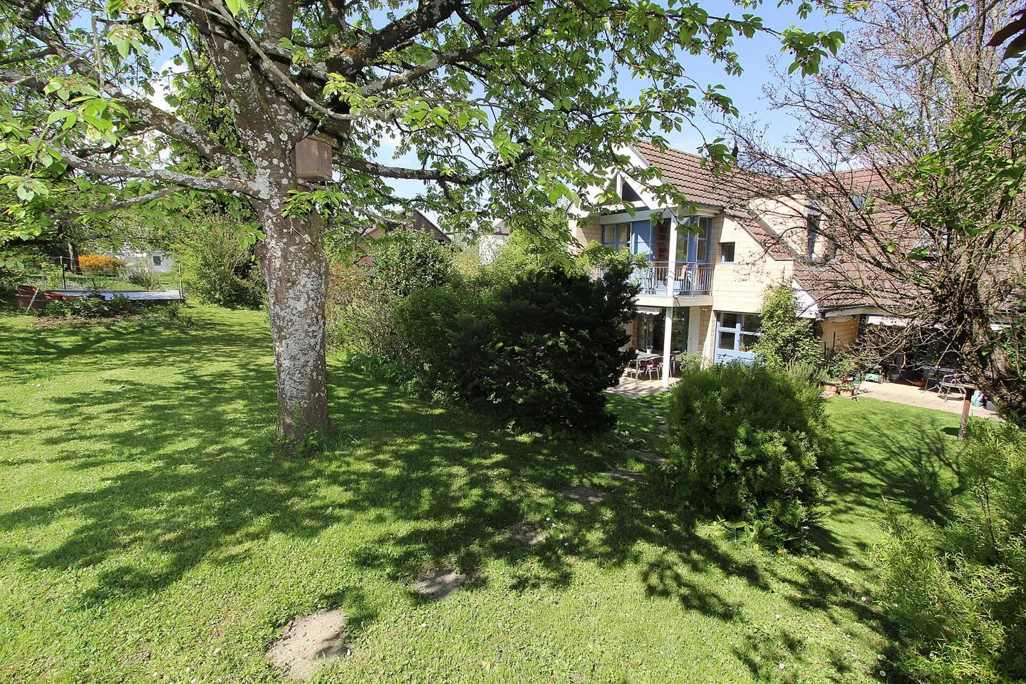 Proprietà di 7½ stanze con appartamento annesso autonomo - tanto spazio per essere felici! - Foto 4 di 18