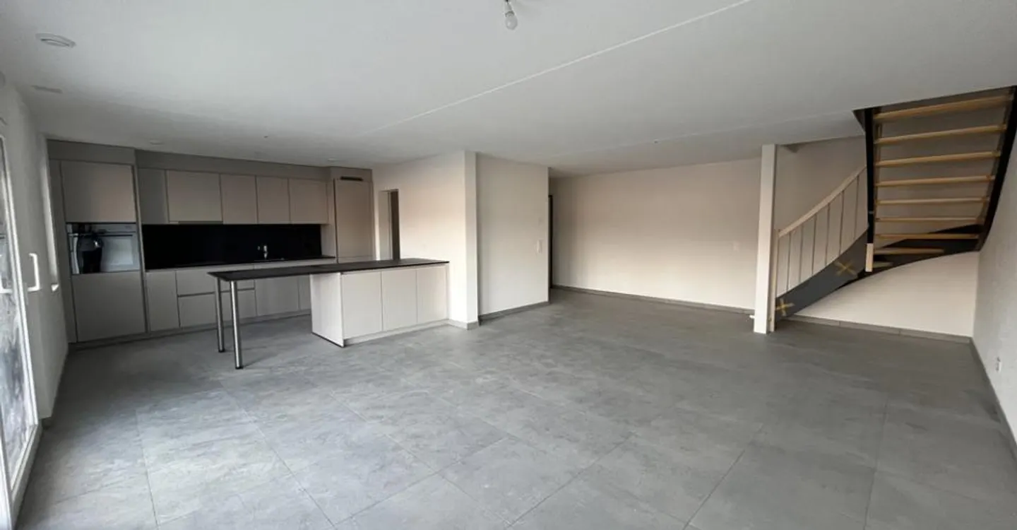 4.5 Room Apartment - Photo 1 of 5