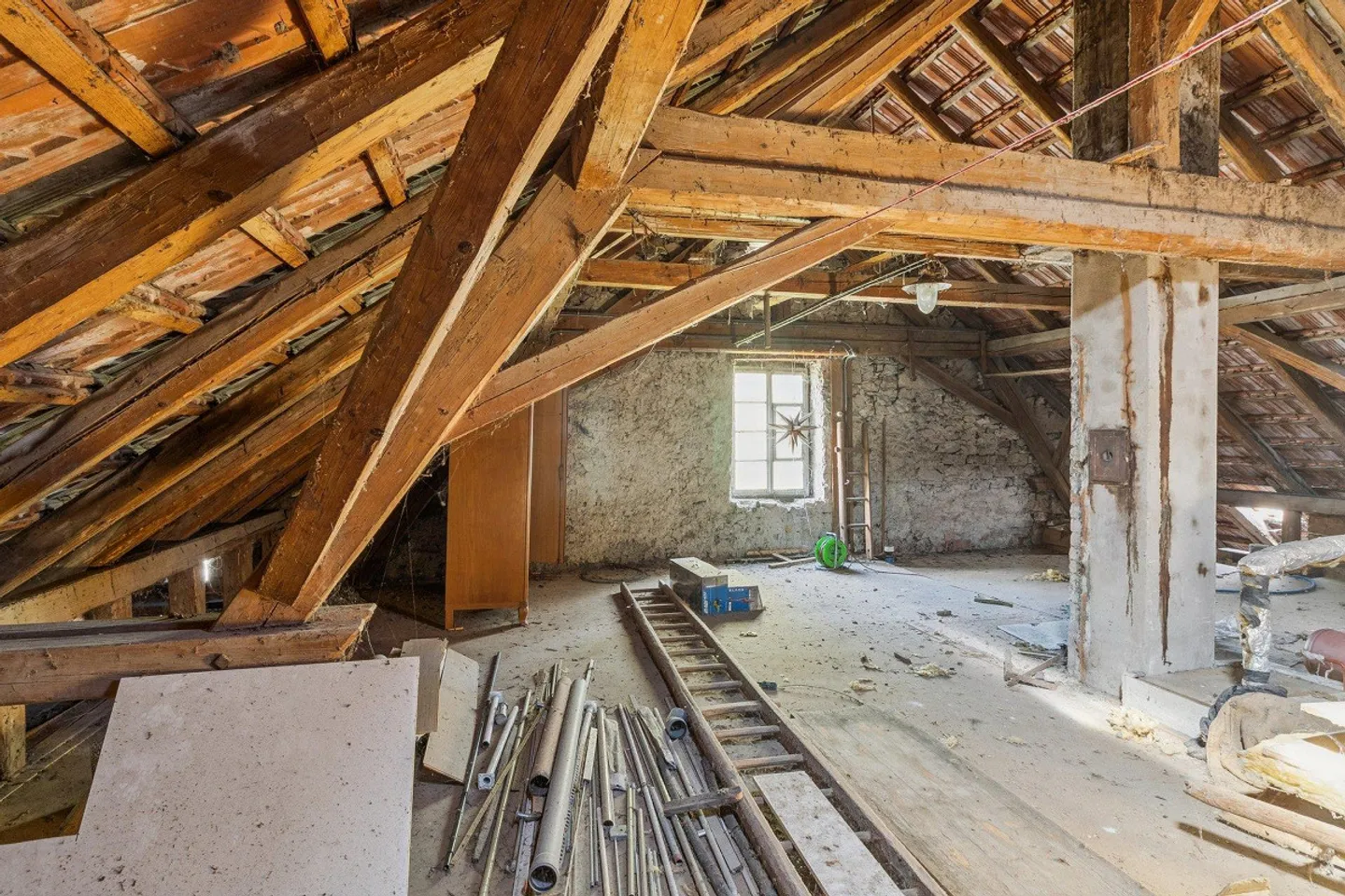 Charmantes Bauernhaus mit Werkstatt - Foto 15 von 21