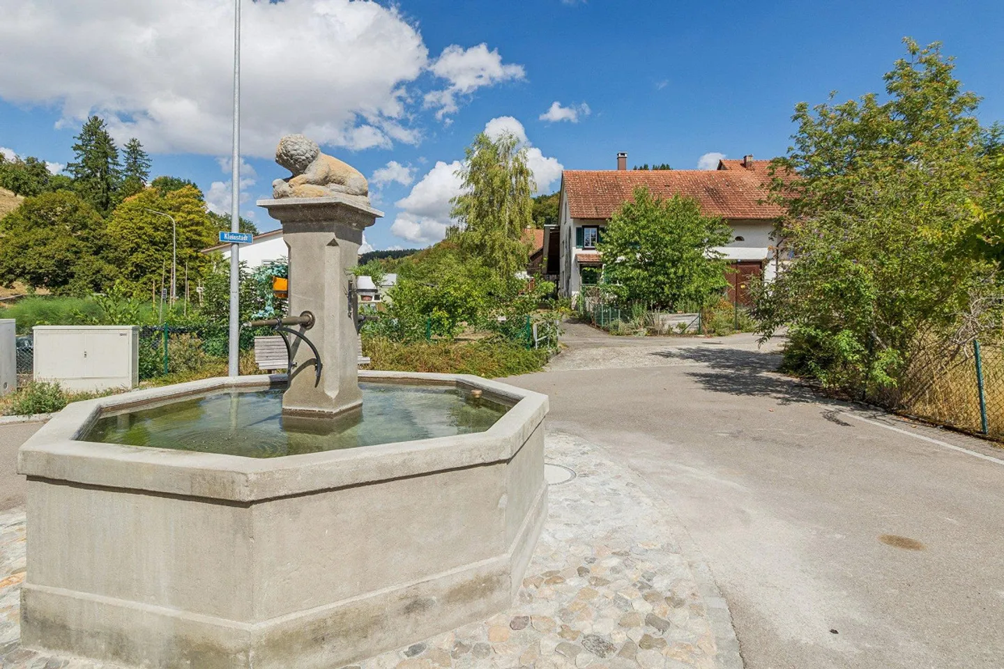 Charmantes Bauernhaus mit Werkstatt - Foto 19 von 21