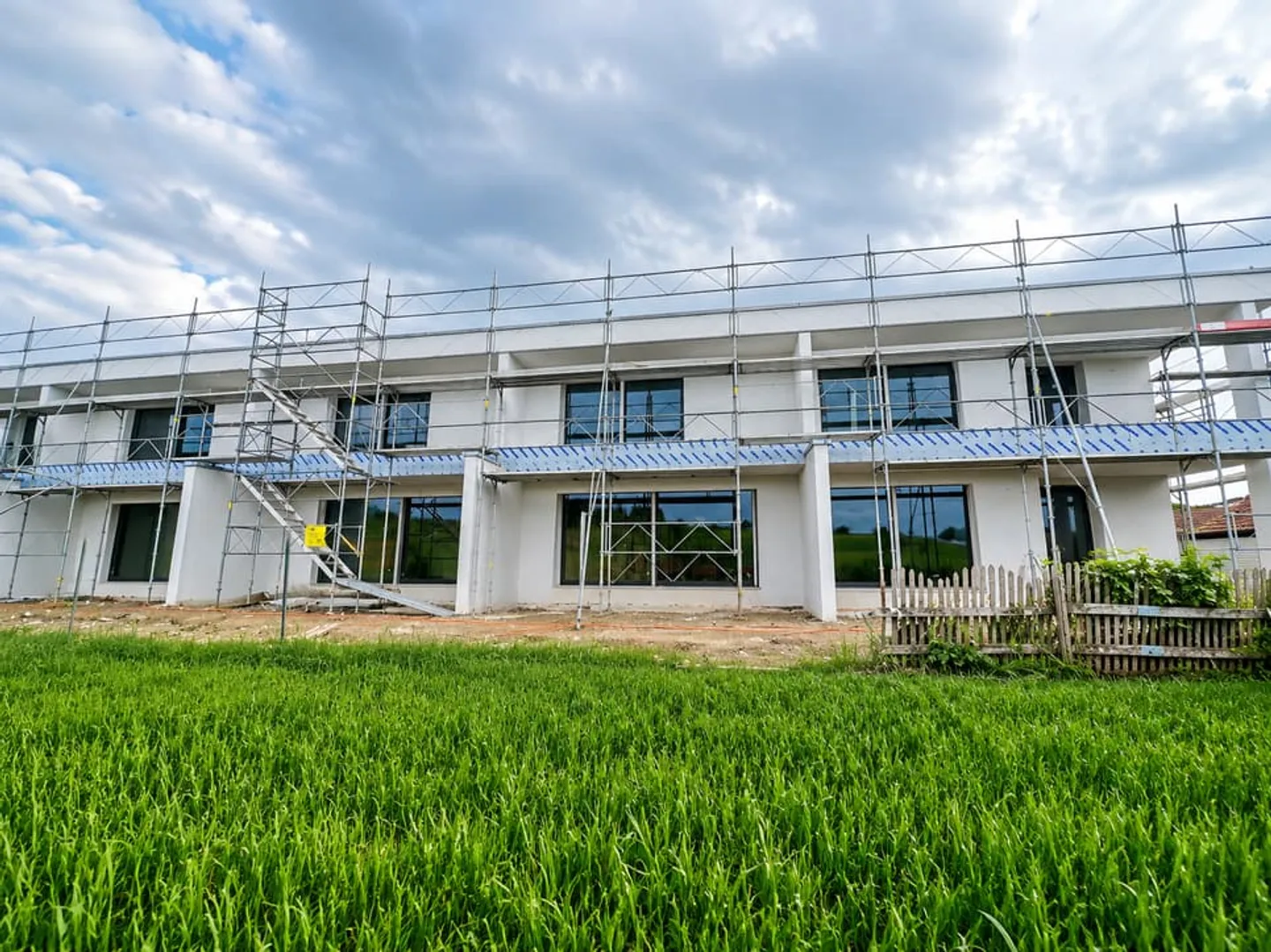 Villa contemporaine avec jardin - Photo 6 sur 8