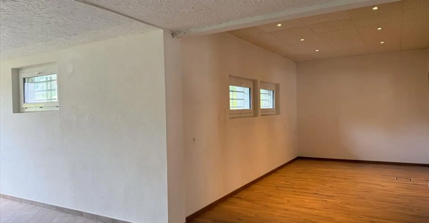 Espace Commercial Polyvalent 122m² - Photo 7 sur 13