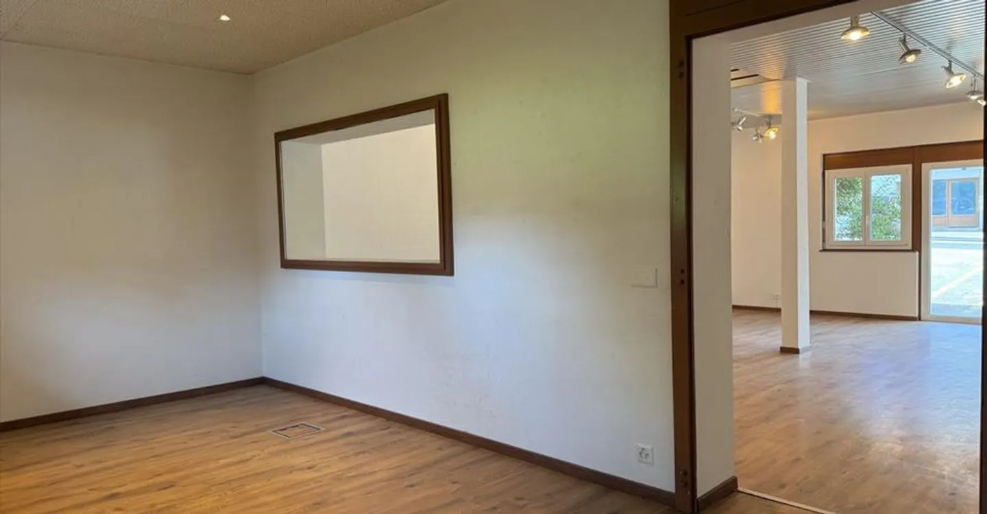 Espace Commercial Polyvalent 122m² - Photo 11 sur 13